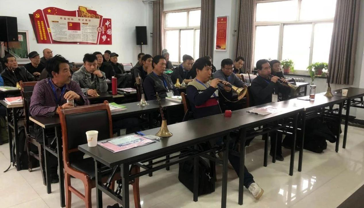 国家一级演奏员,唢呐和管子演奏家宋景坤,国家一级演奏员刘涛分别从