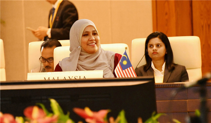 马来西亚国家旅游文化部副部长玛丝艾米雅蒂演讲.jpg