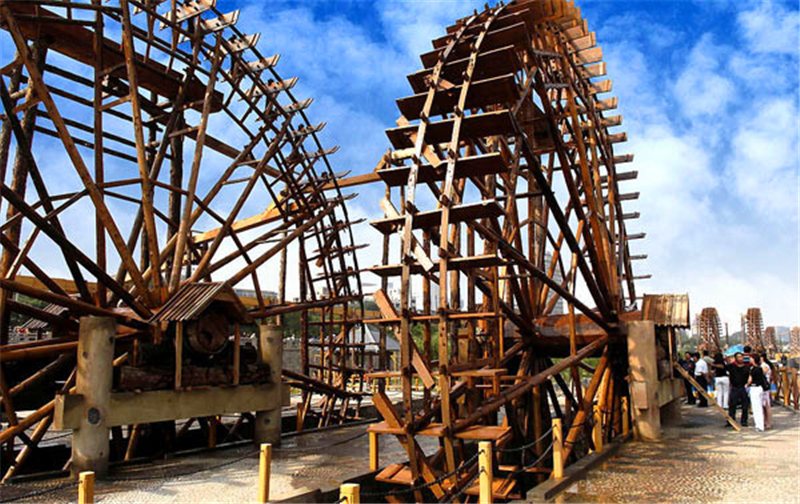 兰州黄河大水车完成"整容" 水车博览园"美颜"迎客