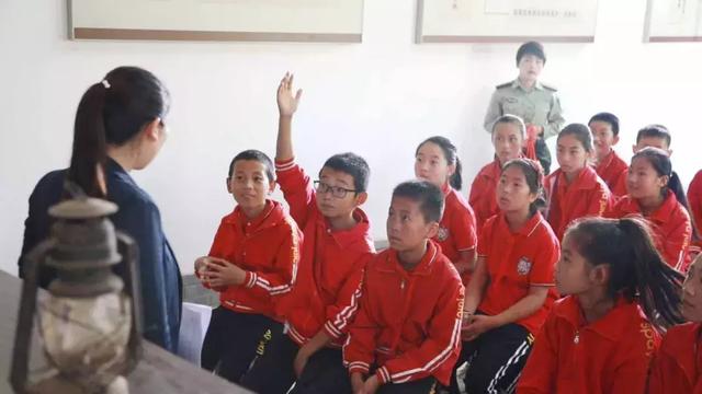 “弘扬南梁精神 传承红色基因”革命文物公开课走进南梁革命纪念馆