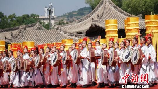 2018年6月22日，2018(戊戌)年公祭中华人文始祖伏羲大典在甘肃天水市举行。(资料图) 钟欣 摄