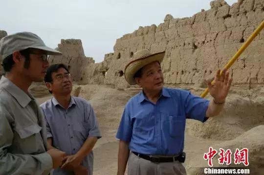 敦煌石窟科技保护开拓者：路途多荆棘 不挫精气神