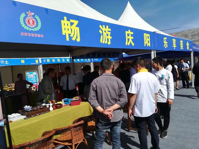 1910505636ef.jpg