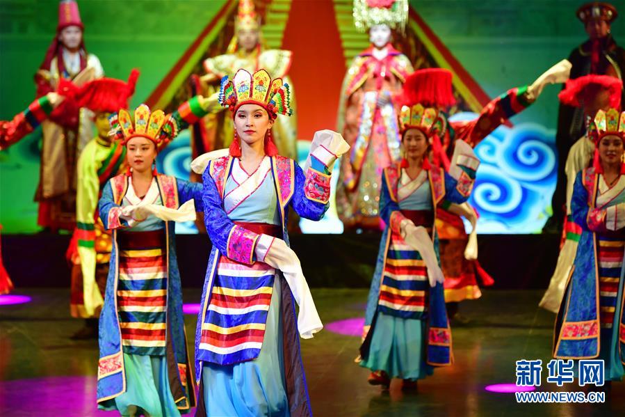 (文化)(4)藏族传统歌舞乐《金顶梵音-拉卜楞》恢复公演