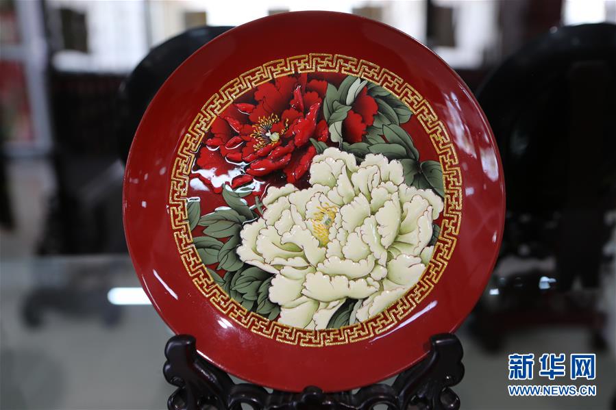 (社会)(6)天水雕漆——精雕细绘 匠心“守”艺