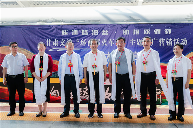 29181313ypp6.jpg