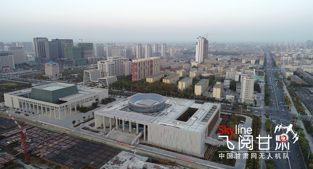 俯瞰新武威,城市更精彩.本网记者 任磊 宋芳科
