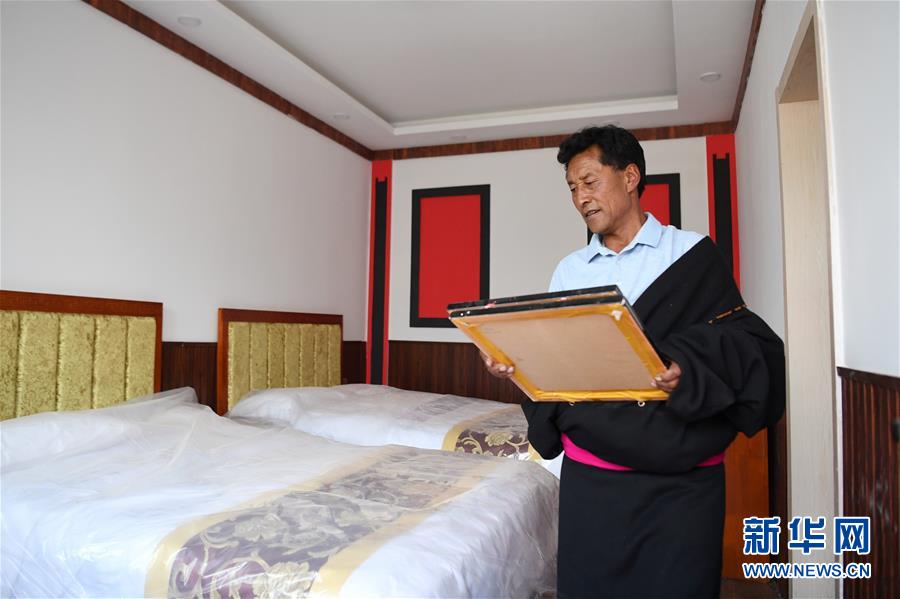 (全面建成小康社会“百城千县万村调研行”)(3)甘肃甘南:全域旅游助小康村加速发展