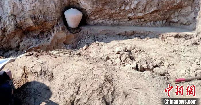 图为史前先民房址。(资料图) 郎树德 摄 图为史前先民房址。(资料图) 郎树德 摄