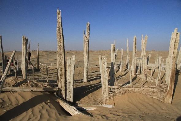 沙埋精绝废墟 点击进入下一页