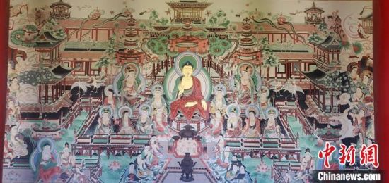 图为鸠摩罗什寺大型临摹复制壁画全貌。 鸠摩罗什寺景区供图 图为鸠摩罗什寺大型临摹复制壁画全貌。 鸠摩罗什寺景区供图