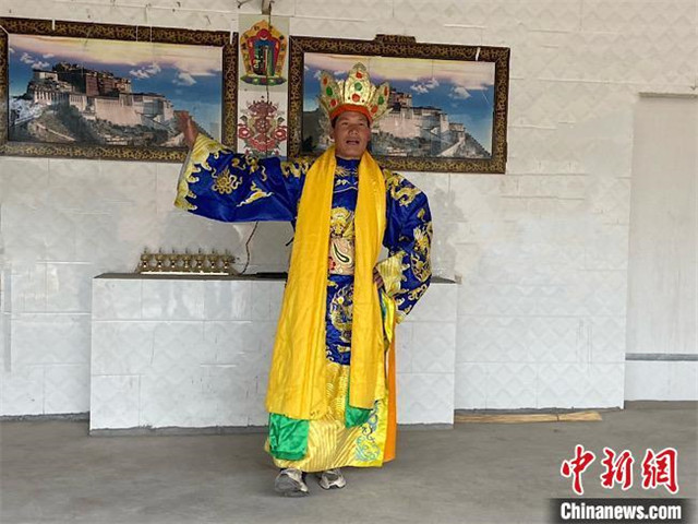 甘南“南木特”藏戏探多径传承