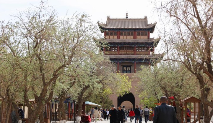 甘肃嘉峪关：关城旅游热