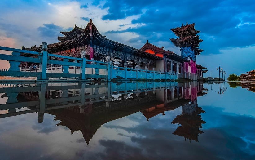 【小陇画报·213期】嘉峪关：碧水蓝天映雄关 戈壁绿城美景来