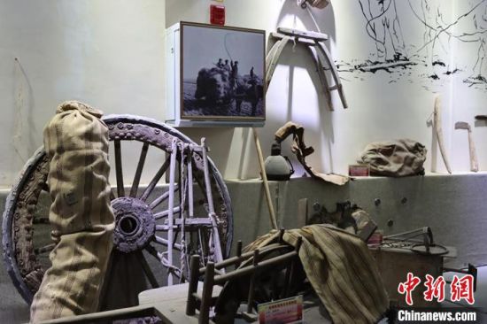 图为保存部分驴车部件。 王若愚 摄 图为保存部分驴车部件。 王若愚 摄