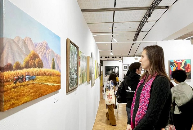“和光：当代艺术展”在法国卢浮宫举办 甘肃省画家作品参展