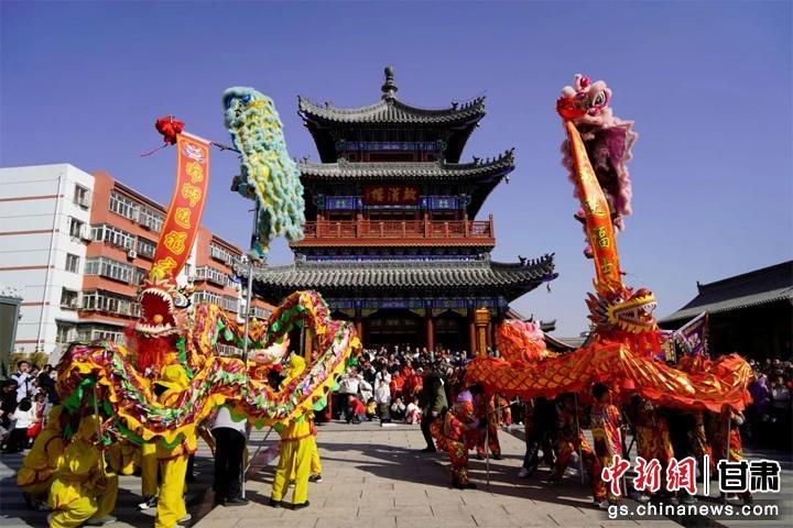 图为天水民俗活动。 图为天水民俗活动。