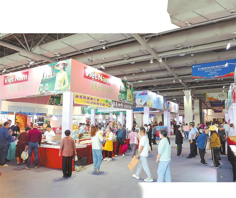 【加强文化交流 促进文明互鉴】第八届敦煌文博会展馆风格各异