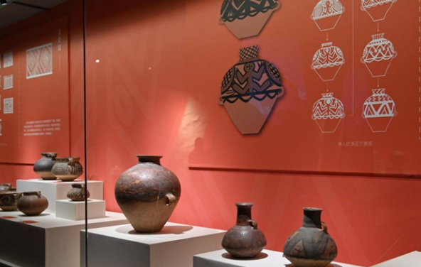 “从黄河到天山——史前彩陶的西渐之路”文物大展在甘肃省博物馆开展