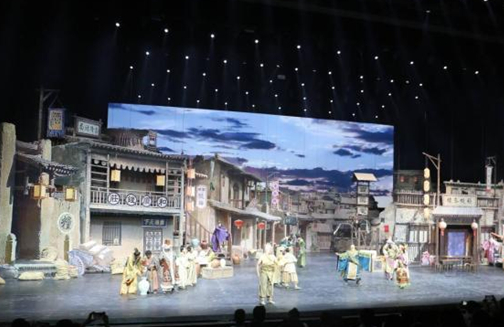 张掖丹霞春日焕新　游人告别只“看”不“玩”