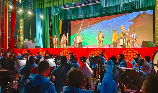 风雨无阻　陇韵铿锵——陇剧《大河东流》亮相第二届“西北戏曲荟萃展演”