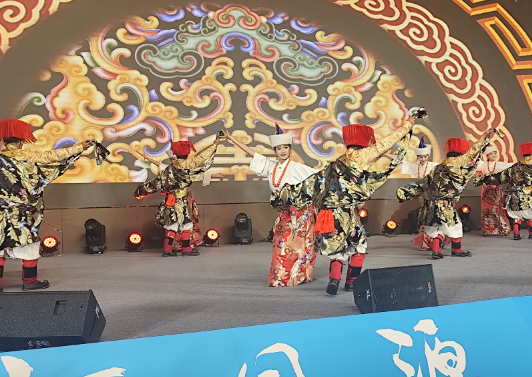 锅庄之乡金城揽客 碌曲县文化旅游（兰州）推介会举行