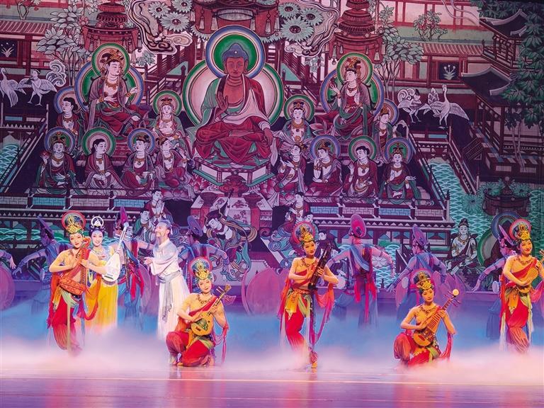 从半年磨一剑到暑期放大招 《丝路花雨》驻演为何越来越“会挑时候”?