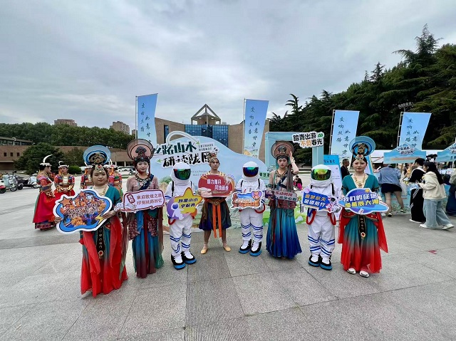 丝路山水·研读陇原｜甘肃文旅走进西安交大，把陇原风华搬进百年校园！