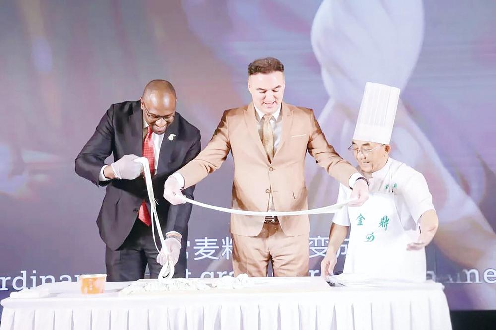 兰州牛肉拉面邂逅外交使节“甘味”品牌借力外交舞台走向世界
